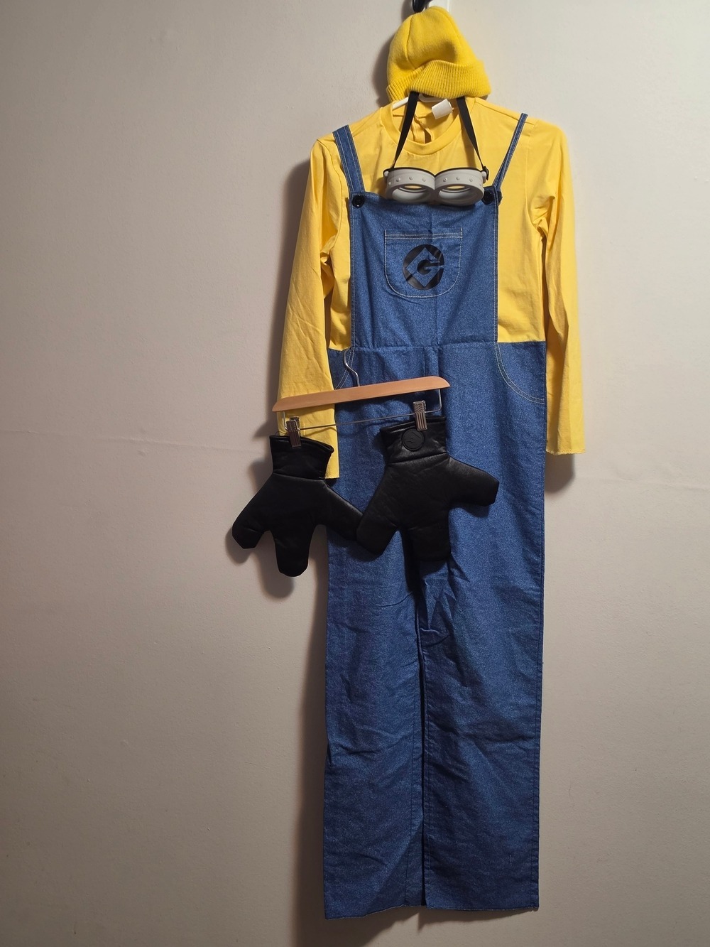 Minion Costume Overalls and Yellow Tee Set Size XL